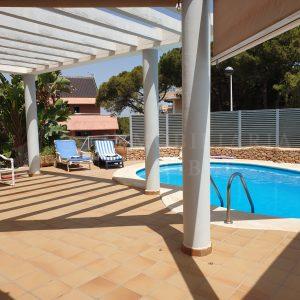 Chalet de 6 dormitorios con piscina privada en La Manga, cerca del Mar Menor